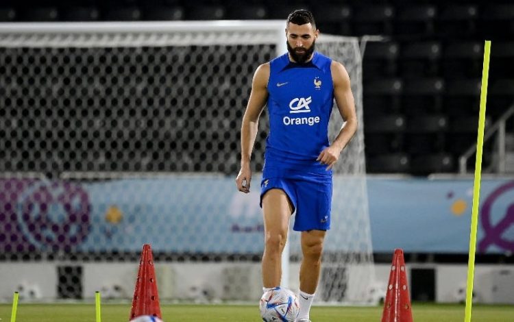 Benzema will hold the World Cup with the "Roosters" in Qatar - Al-Hiwar Algeria