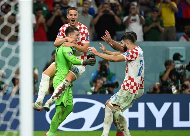 Croatia qualifies for the quarter-finals at the expense of Japan - Al-Hiwar Algeria