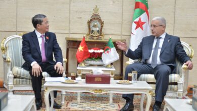 Pictures.. Boghali receives a Vietnamese parliamentary delegation - Al-Hiwar Al-Jazaeryya