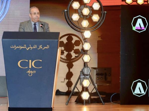 Zagdar: Algeria seeks a policy of economic diversification - Al-Hiwar Al-Jazaeryia