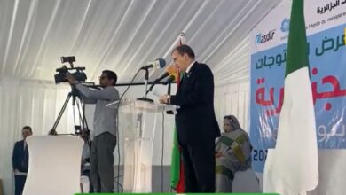 Rozik supervises the launch of the Algerian-Mauritanian business forum in Nouakchott - Al-Hiwar Al-Jazairia