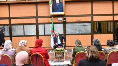 Boghali receives a delegation of participants in the historic symposium of the General Union of Algerian Women - Al-Hiwar Al-Jazairia