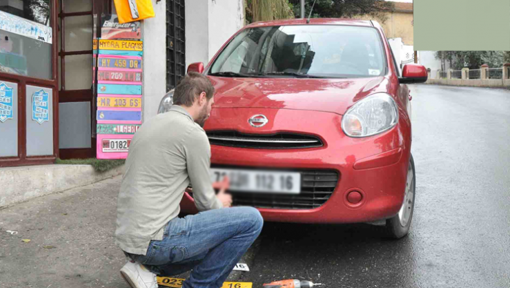 Owners of vehicles "22" and "33" are required to replace the number plates - Al-Hiwar Algeria