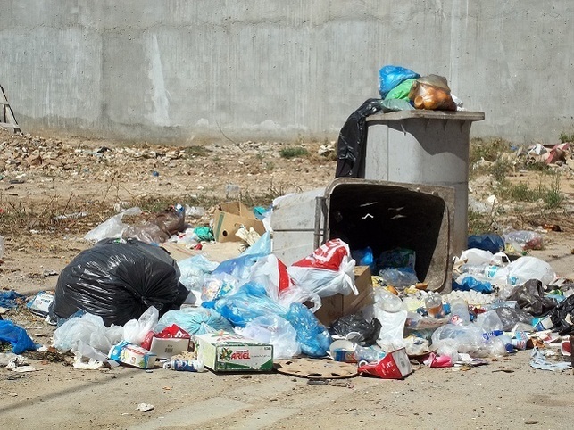 Residents of Baraki neighborhoods complain about the accumulation of waste - Al-Hiwar Al-Jazaeryya