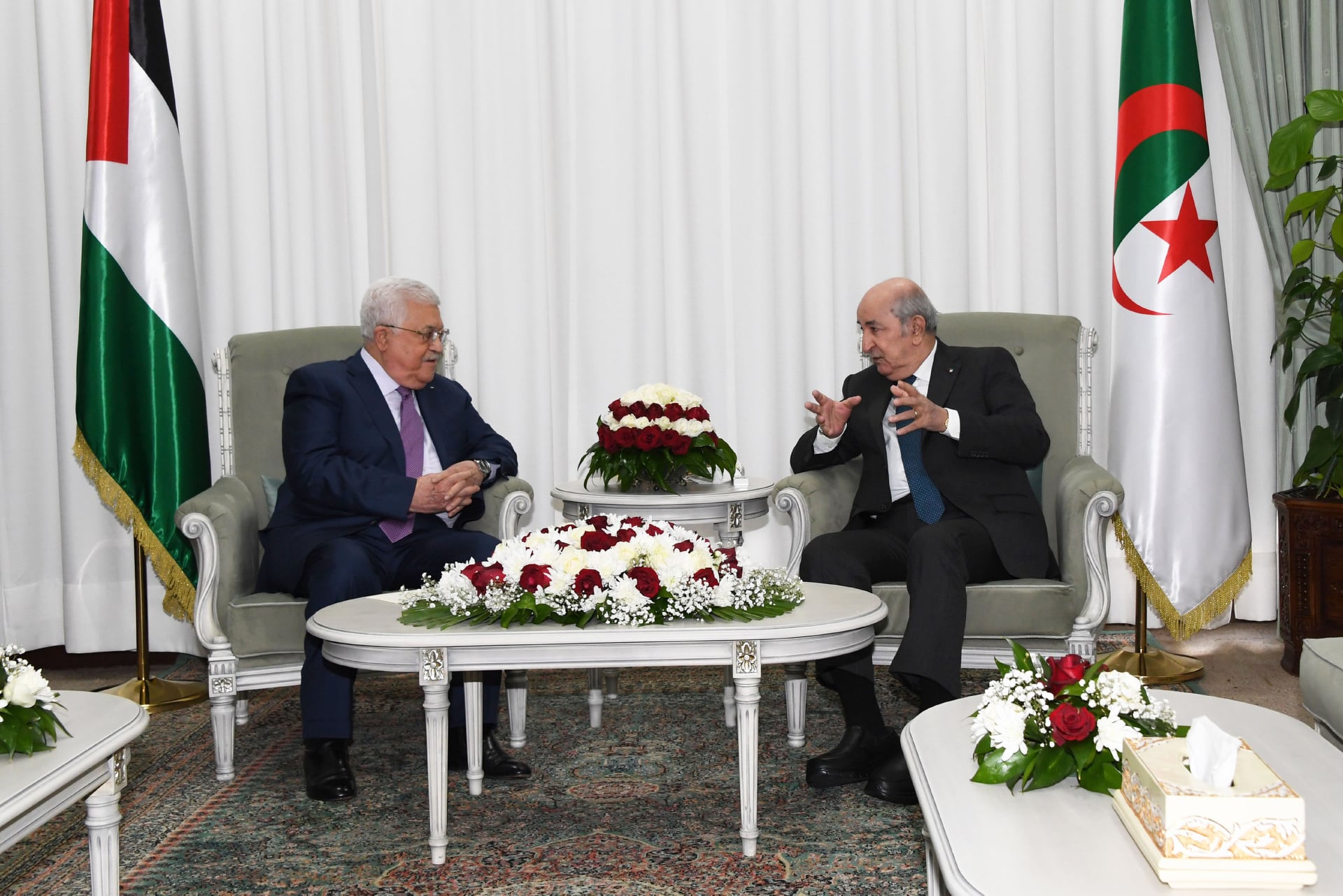 President Tebboune receives congratulations from the Palestinian President on the occasion of the month of Ramadan