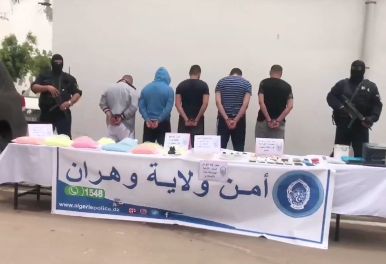 Oran.. Police reveal the activity of a secret hallucinogen manufacturing workshop - Al-Hiwar Algeria