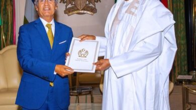 The President of Nigeria receives Mohamed Salem Ould Salek, the personal envoy of the Sahrawi President - Al-Hiwar Al-Jazairia