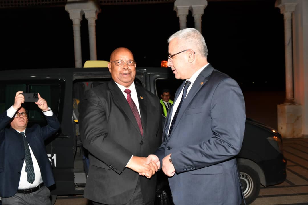 The President of the National Assembly of the Republic of Zimbabwe arrives in Algeria - Al-Hiwar Al-Jazaeryia