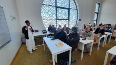 The translation of the Friday sermon for the deaf and dumb receives a wide response in Oran - Al-Hiwar Algeria