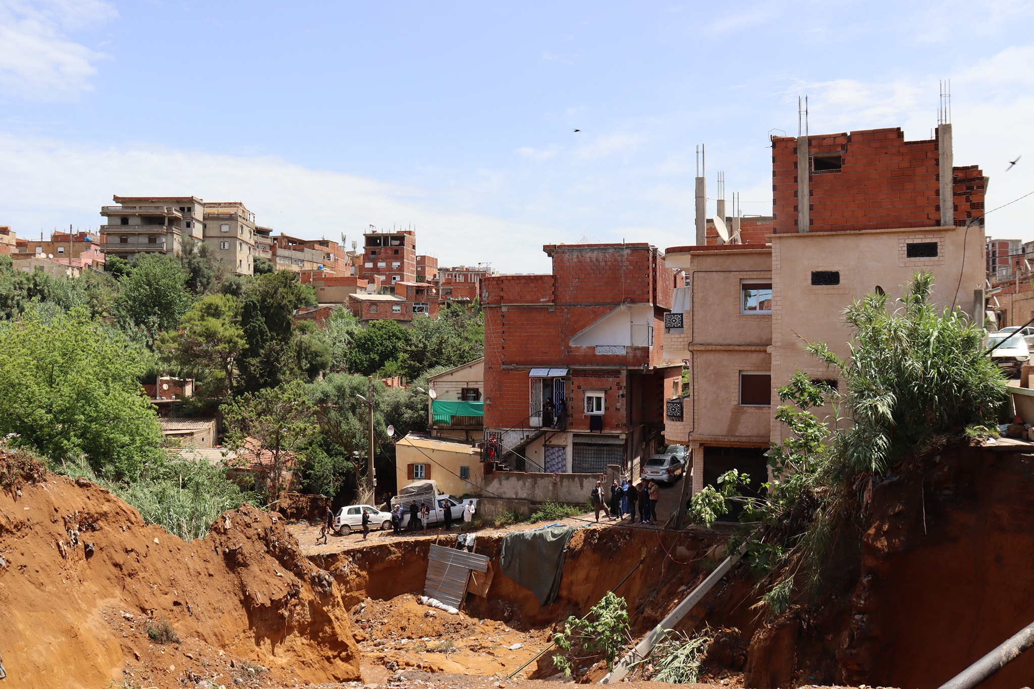 Murad and Kriko are in Tipaza today to find out about the remnants of weather fluctuations - the Algerian dialogue