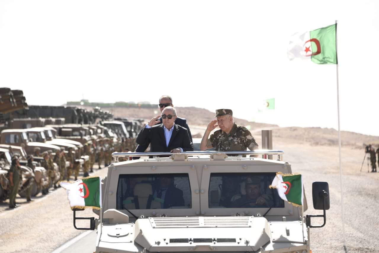 In pictures.. President Tebboune supervises the implementation of a tactical exercise with live ammunition "Fajr-2023" - Al-Hiwar Al-Jazairia