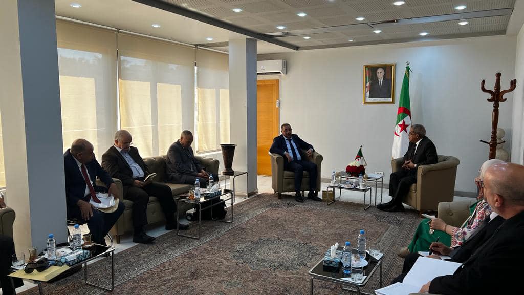 Ali Aoun receives a delegation from the Confederation of Algerian Industrialists and Producers (CIPA).