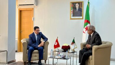 Aoun discusses with the Tunisian ambassador opportunities for cooperation in the production of components for the automotive industry and pharmaceutical production - Al-Hiwar Algeria