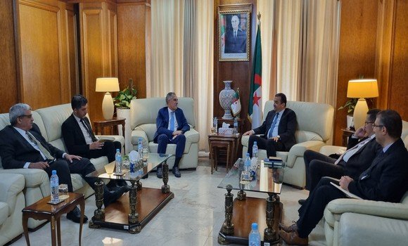Arkab receives the President of the Algerian-American Business Council - Al-Hiwar Al-Jazairia