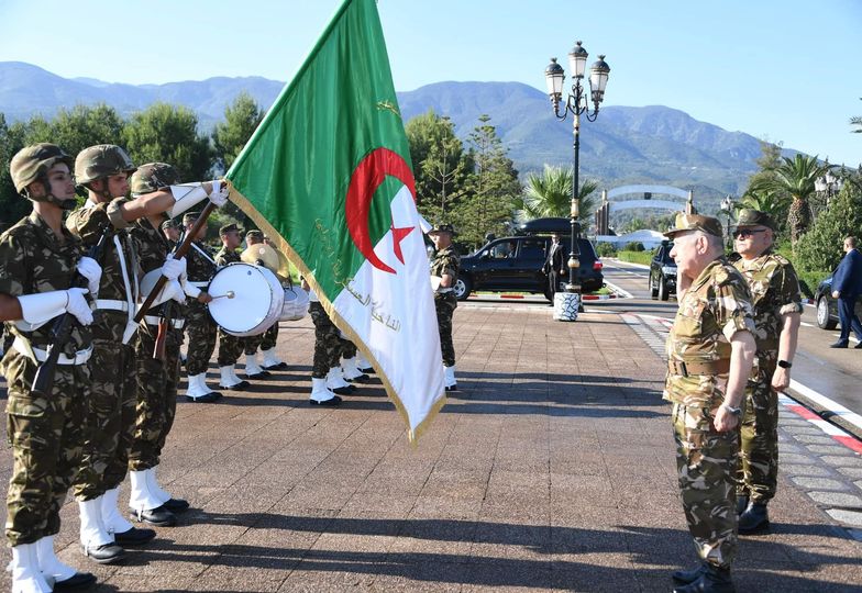 Lieutenant General Al-Said Chanegriha on a visit to the Algerian Military Academy of Cherchell - Al-Hiwar