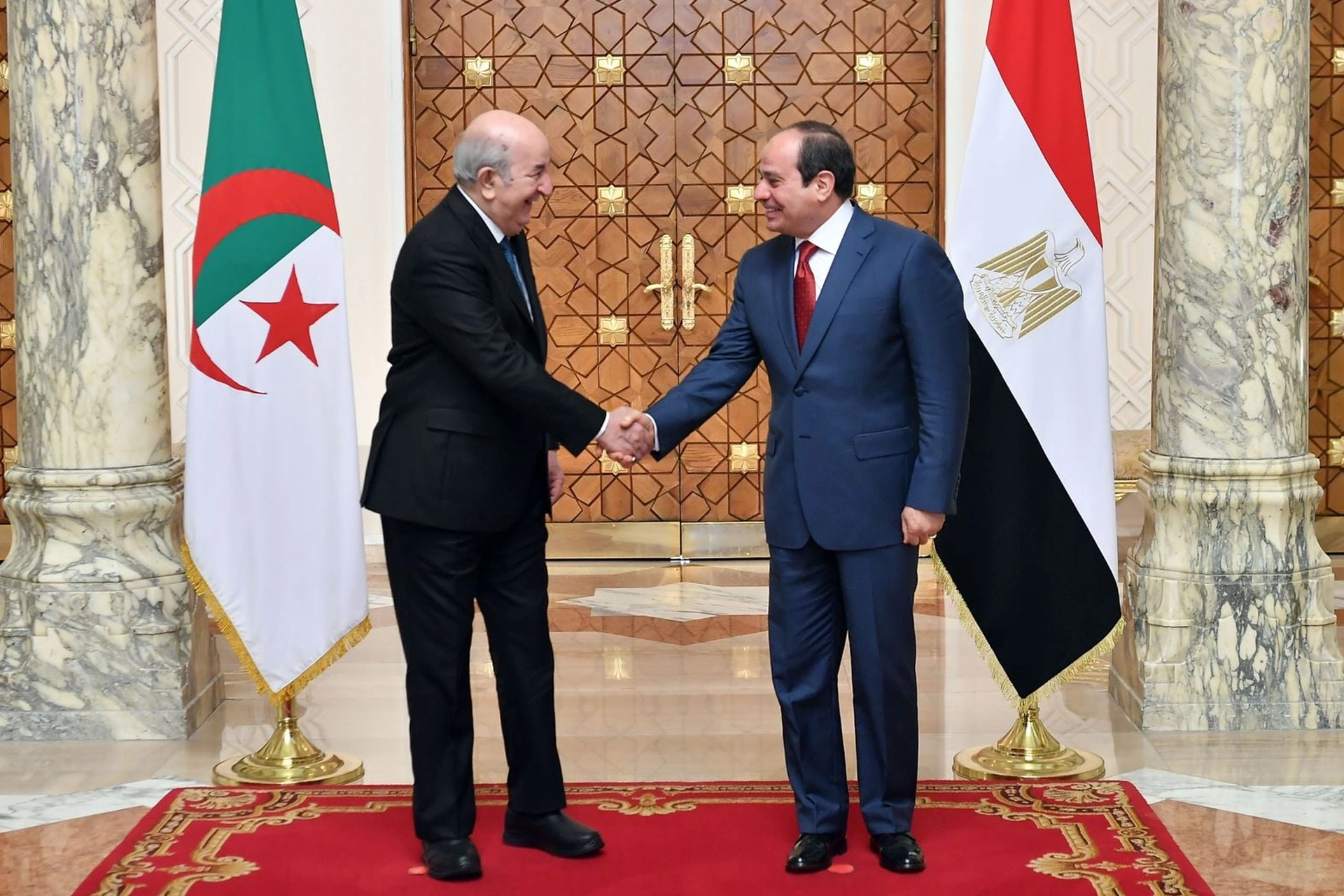 President Tebboune makes a phone call with the Egyptian President - Al-Hiwar Al-Jazairia