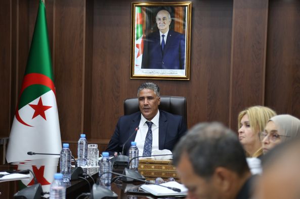 Belaribi orders the acceleration of the completion of educational projects before entering school - Algerian Dialogue