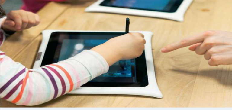 Equipping 1,200 educational institutions with digital tablets - Algerian Dialogue