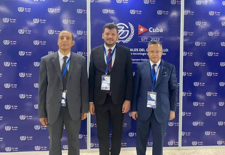 Minister of Higher Education Kamal Badari reviews with his Cuban counterpart ways to enhance cooperation between the universities of the two countries - Algerian Dialogue