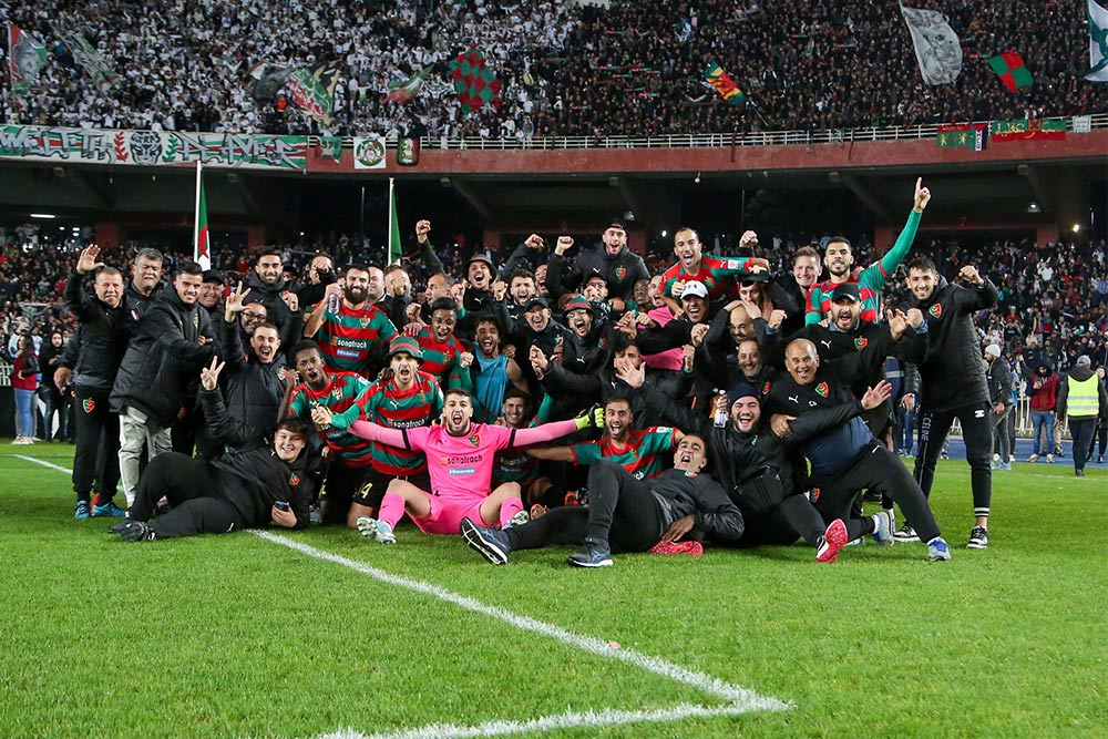 The first professional league championship: The leaders deepen the gap - Al-Akhbariya