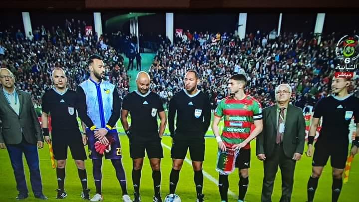 Watch... Referee Bakouasa cancels a penalty kick in a strange way - New Algeria
