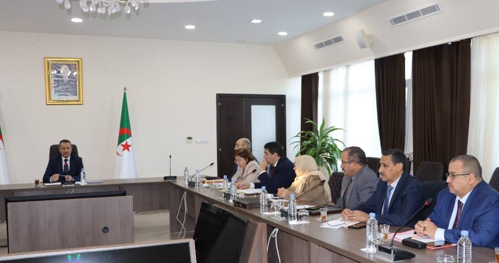 In pictures: Rakhroukh supervises the installation of the permanent sectoral committee for scientific research and technological development - Algerian Dialogue